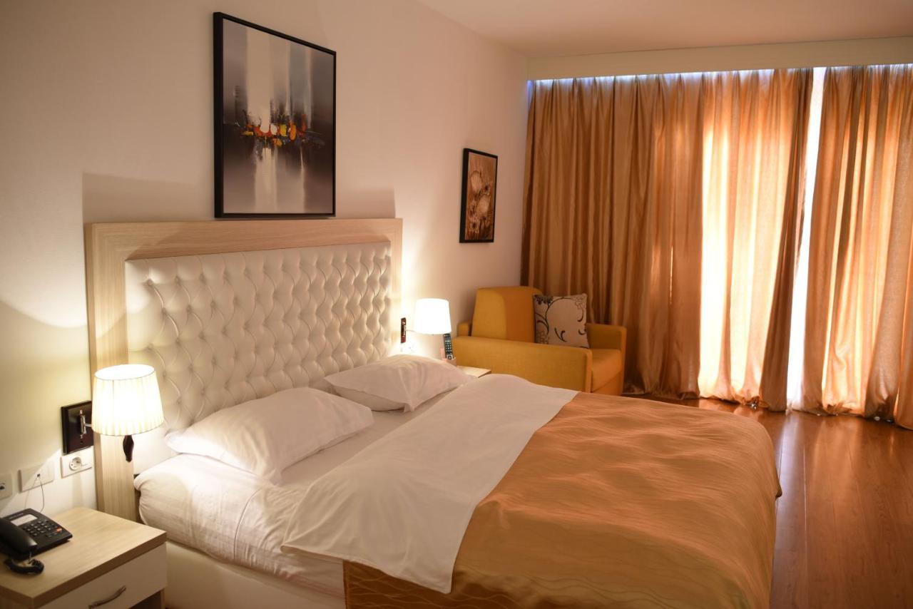 Škalngur Hotel Bleart מראה חיצוני תמונה