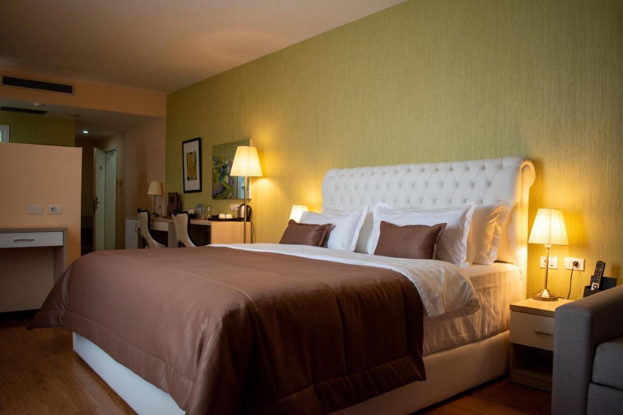 Škalngur Hotel Bleart מראה חיצוני תמונה