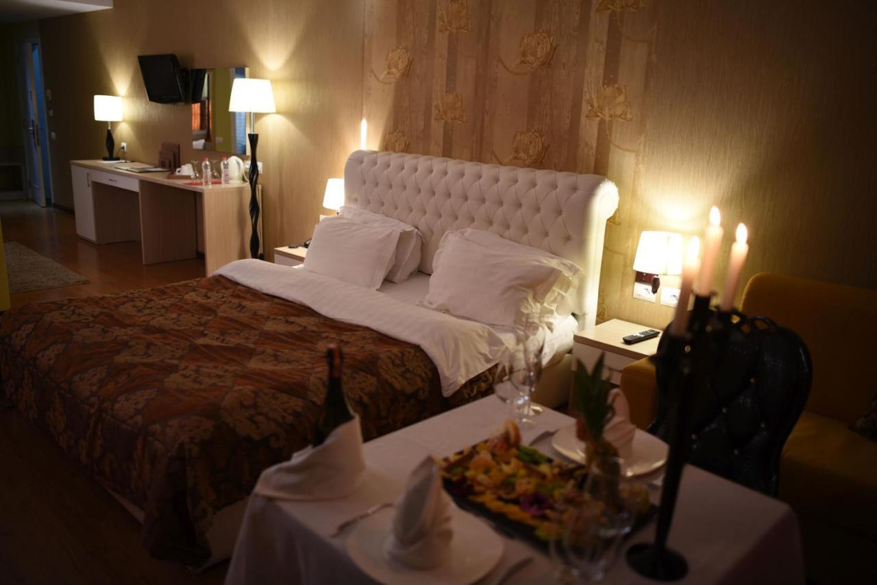 Škalngur Hotel Bleart מראה חיצוני תמונה