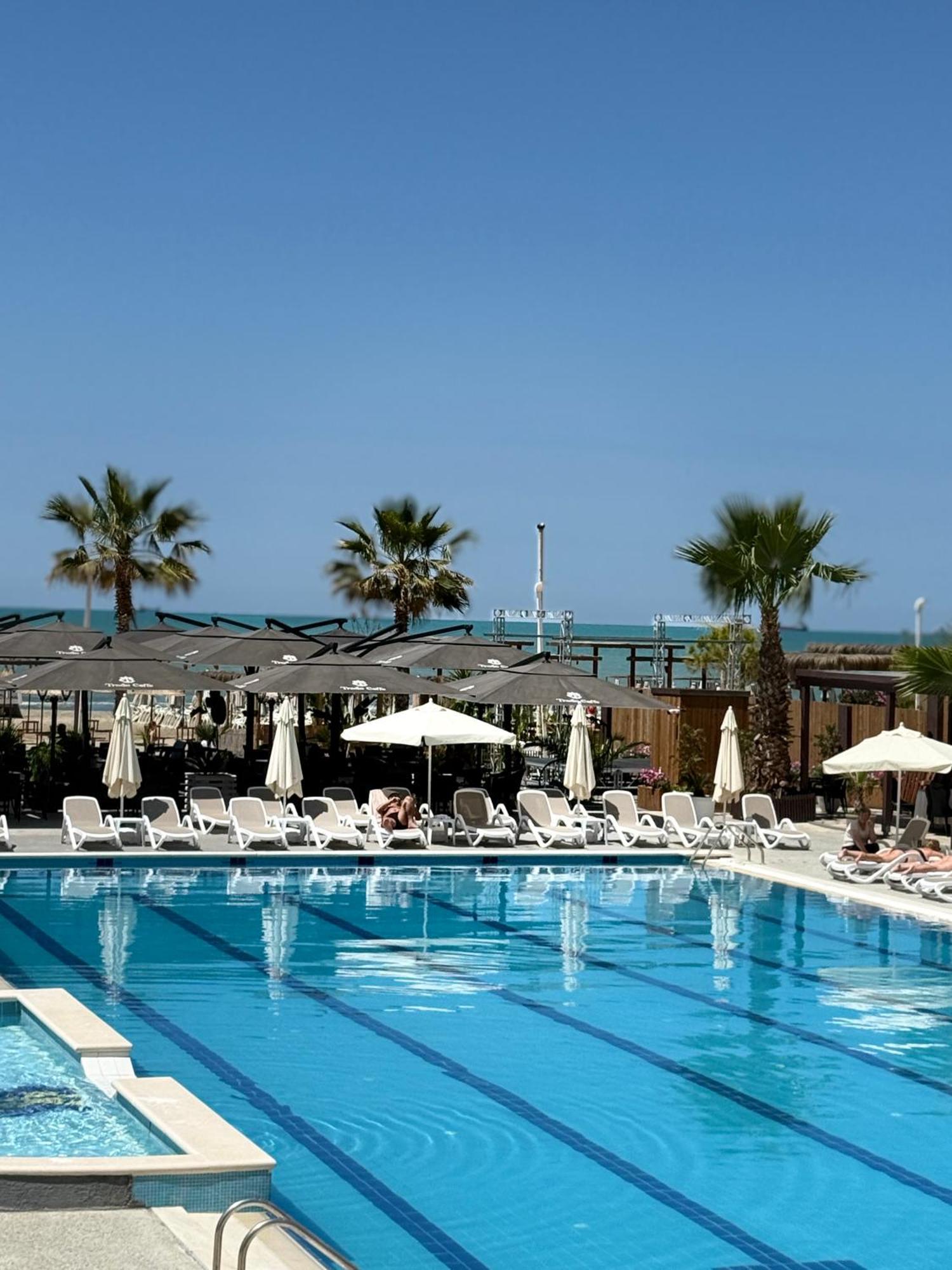 Škalngur Hotel Bleart מראה חיצוני תמונה