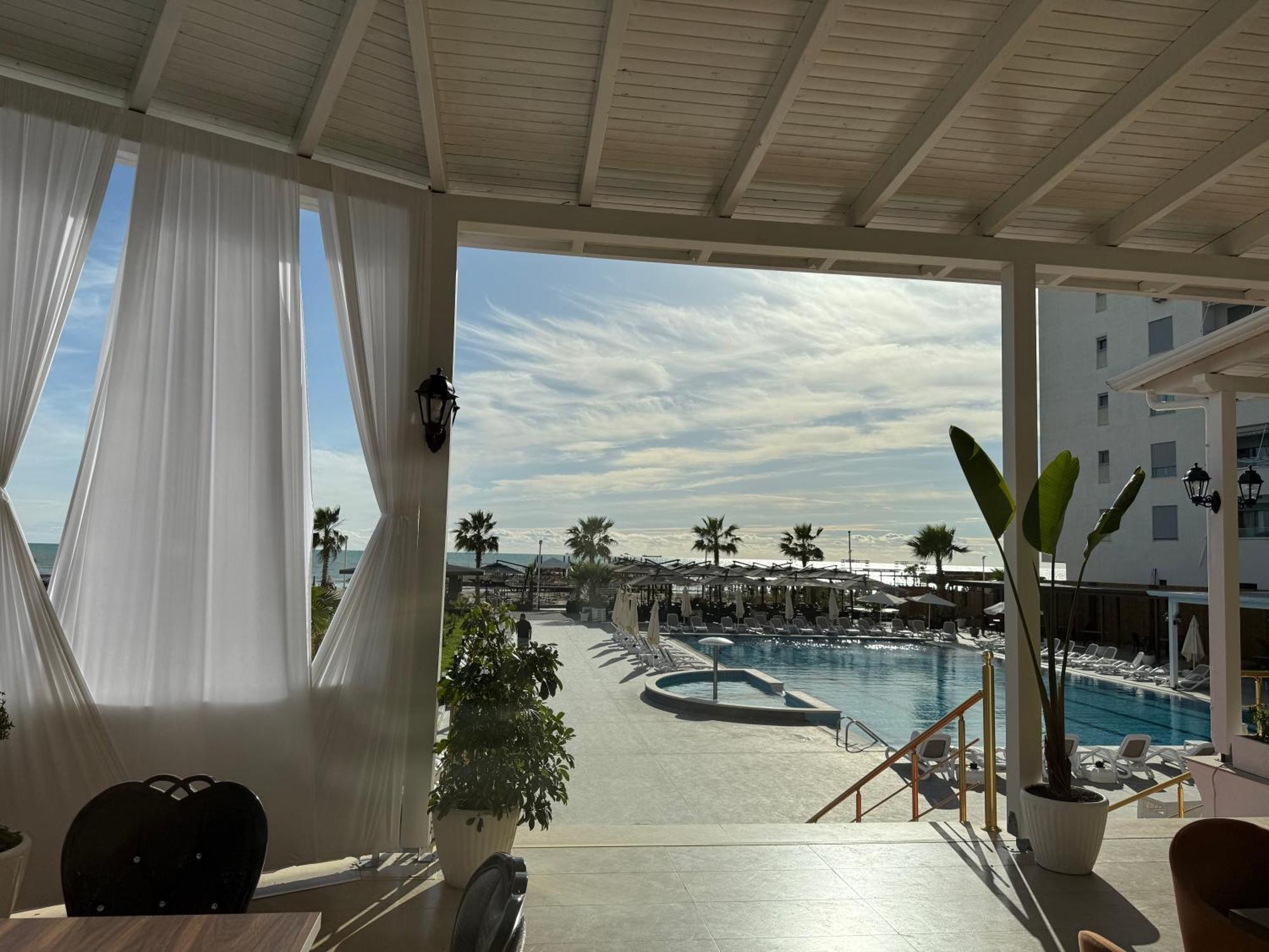Škalngur Hotel Bleart מראה חיצוני תמונה